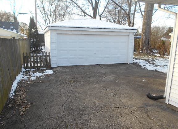 3rd image of 1819 S 5th Pl