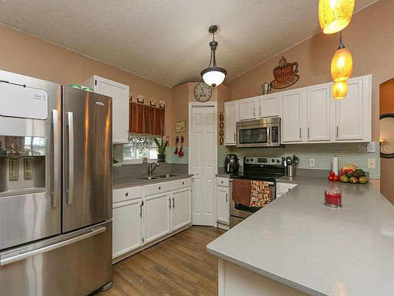 2nd image of 561 Eagle Ct