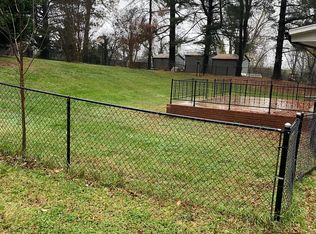 933 Armstrong St, Statesville, NC 28677
