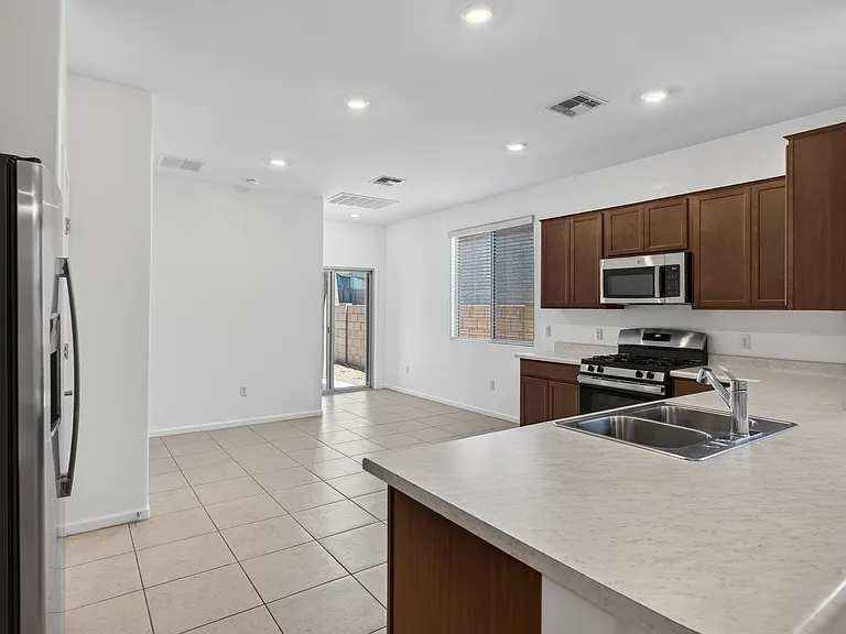 6845 E Camino Naife — Photo 9