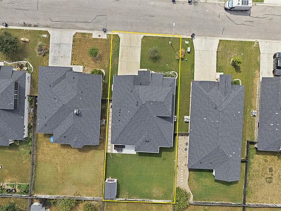 2nd image of 521 Seabiscuit Dr