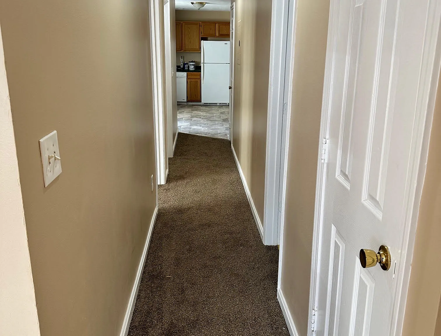 2 bed, 800 sqft, $1,900 — Photo 3