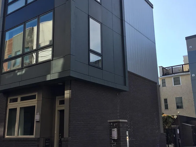 1116 N Hope St — Photo 2