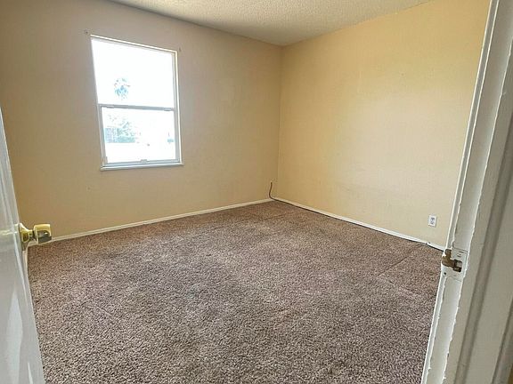 3rd image of 5400 Olson St