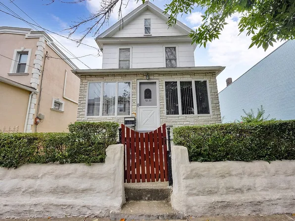 7033 72nd Pl, Ridgewood, NY 11385