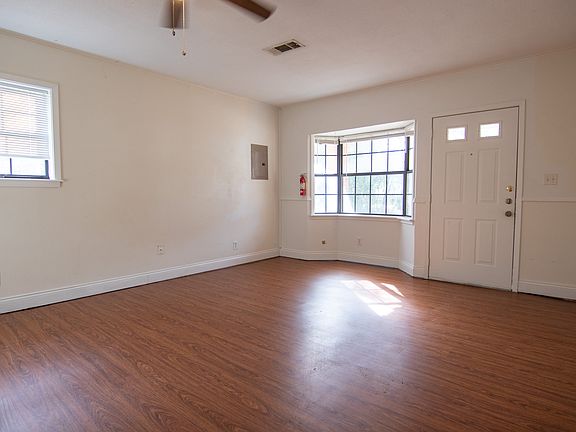 5th image of 110 Hawn Dr