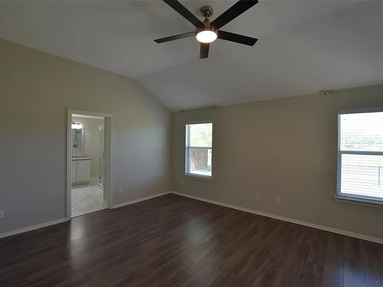 2757 Cascade Cove Dr — Photo 12