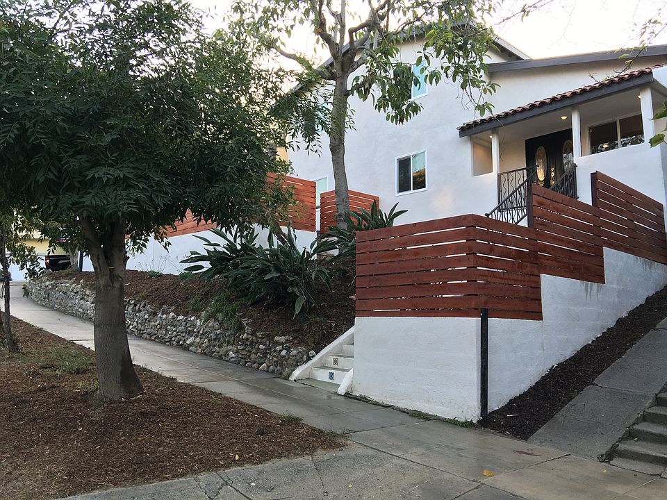 1st image of 4489 Bowman Bl