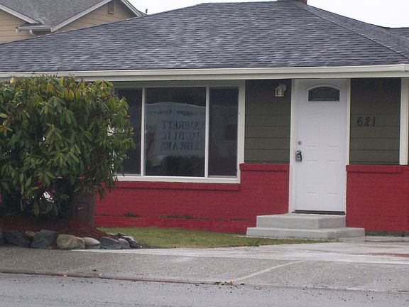 3rd image of 621 Pecks Dr