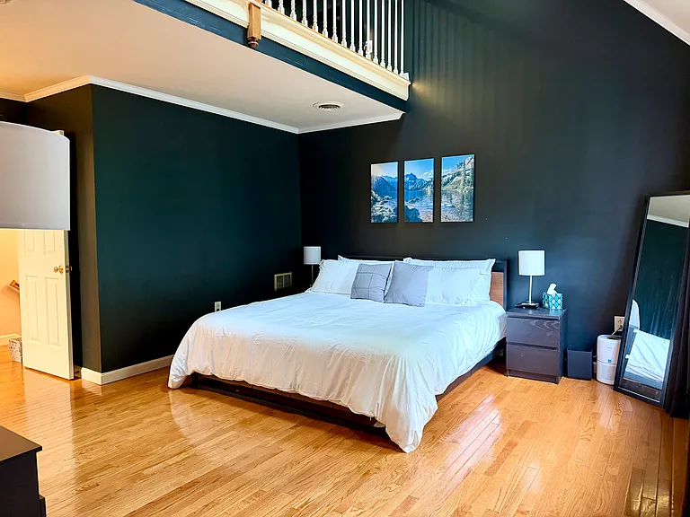 Main bedroom with ensuite bathroom and loft.