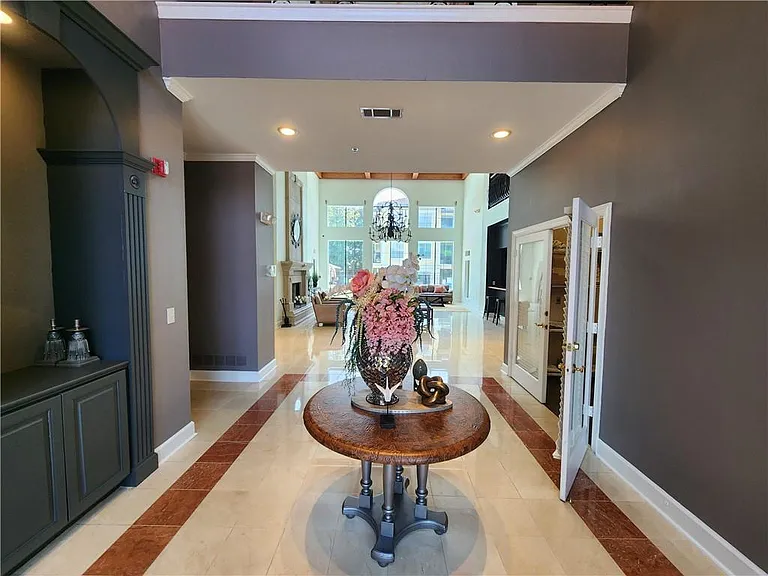 3777 Peachtree Rd NE #1035 — Photo 24
