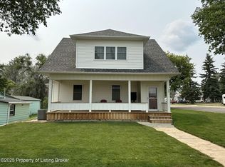 19 2nd Ave NW, Bowman, ND 58623
