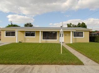 1945 NW 191st Ter, Miami Gardens, FL 33056