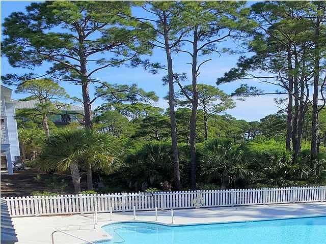 1st image of 106 Crescent Palms Dr