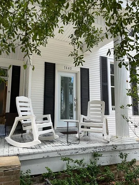 1 bed, 1000 sqft, $1,575 — Photo 2