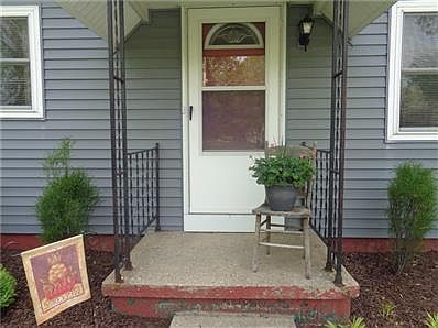 2nd image of 304 Vermont St