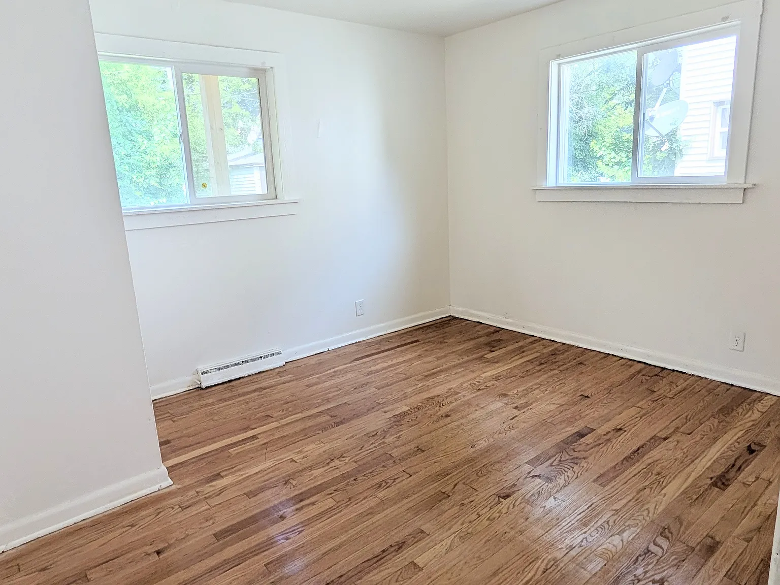 2 bed, 950 sqft, $1,095 — Photo 3