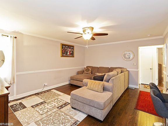 3rd image of 3119 Jackson St