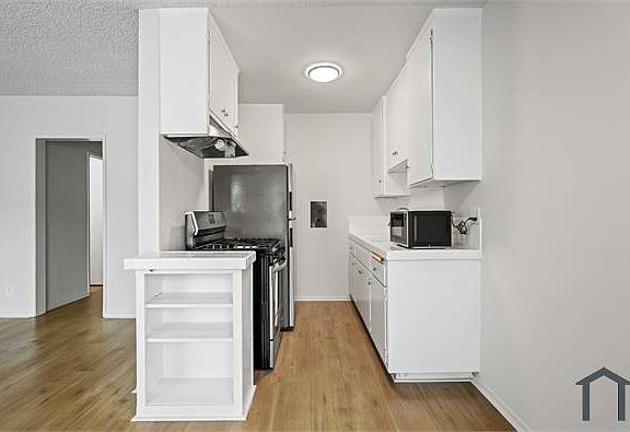 5th image of 12536 Pacific Ave APT 6