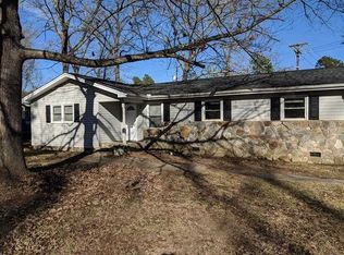 211 Chuckwood Dr, Simpsonville, SC 29680