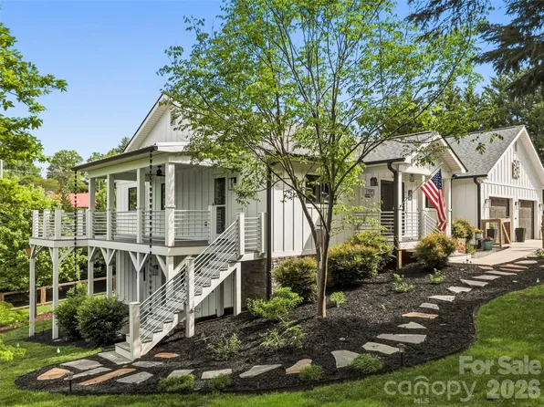 1797 N Main St, Hendersonville, NC 28792