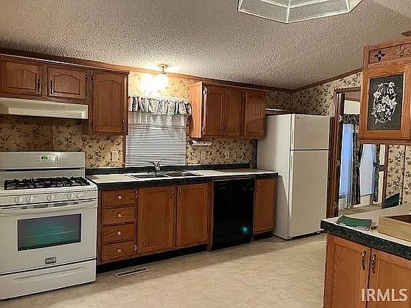 Kitchen (Appliances not included)