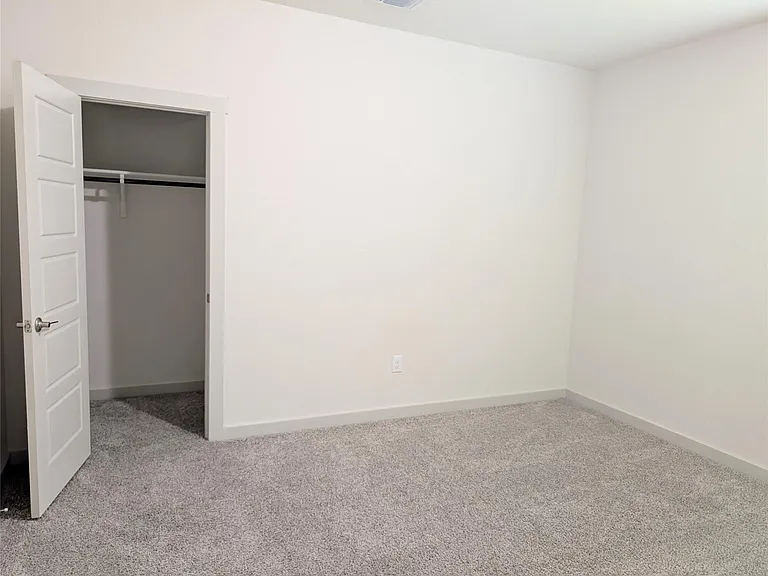 3704 Beechmont Dr — Photo 11