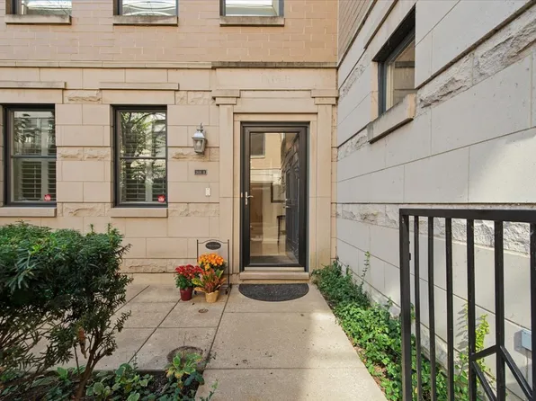 (undisclosed Address), Chicago, IL 60616