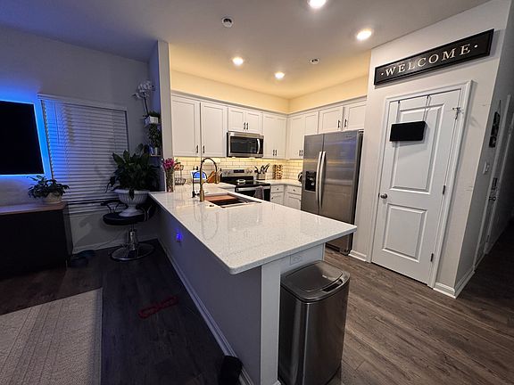 Update kitchen counter tops and backsplash