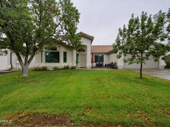 1091 S CROSSROADS Drive, Gilbert, AZ 85296