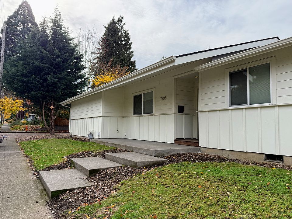 Inviting front entrance, with covered porch