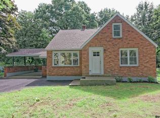 145 Haigh Rd, Schenectady, NY 12302