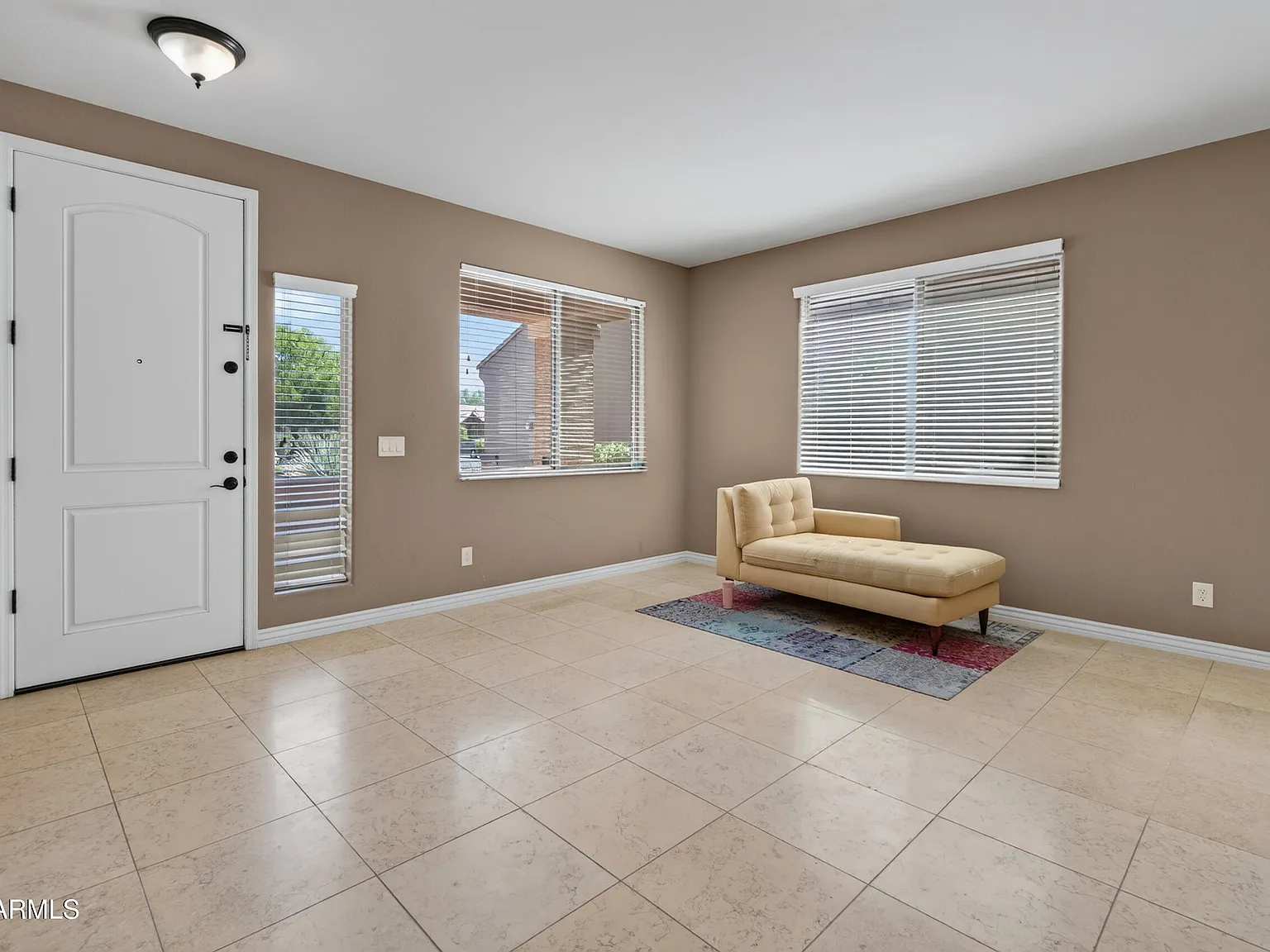 5 bed, 3.0 bath, 3039 sqft, $6,000 — Photo 3
