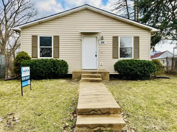 923 W 10th St, Muncie, IN 47302