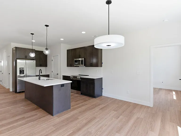 4423 S Reed Ave — Photo 34