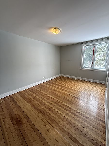 Ottawa House for rent - 3 Bedrooms — photo 3