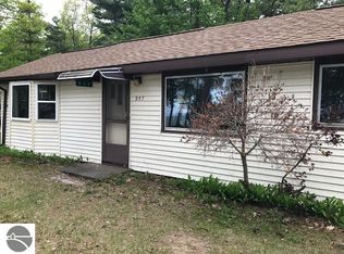 957 Huron St, East Tawas, MI 48730