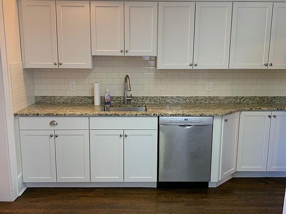 2nd image of 7 1/2 Holland Ave