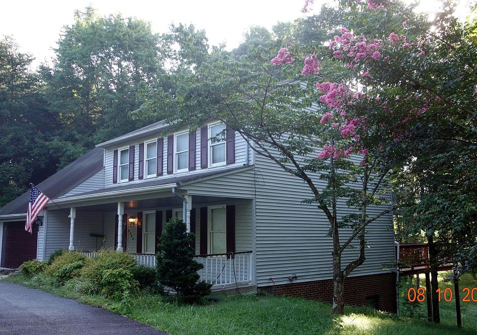 1st image of 2905 Finch Dr