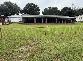 494 Aleta Ave, Mary Esther, FL 32569