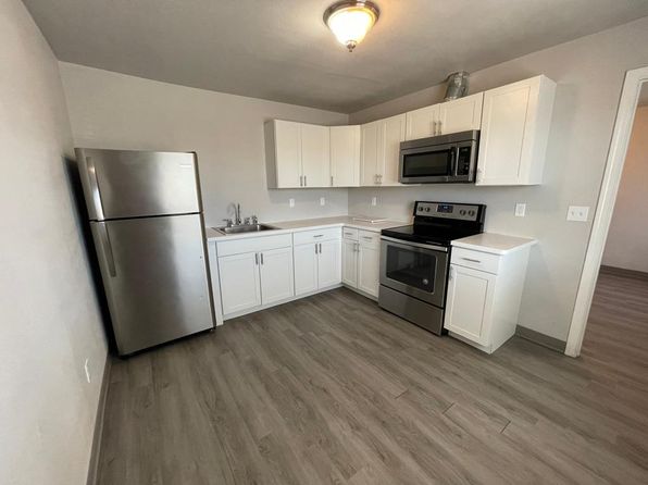310 Acacia St NW #4, Royal City, WA 99357