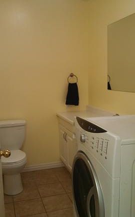 3rd image of 2782 E Wilshire Dr