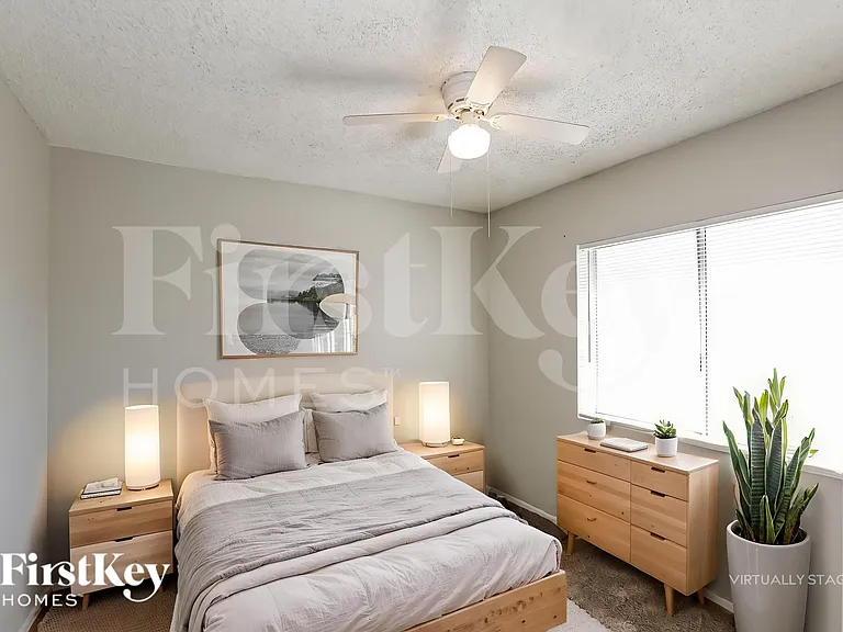 4656 W Townley Ave — Photo 15