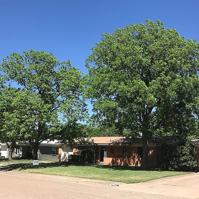 1st image of 1421 Beechwood Ln
