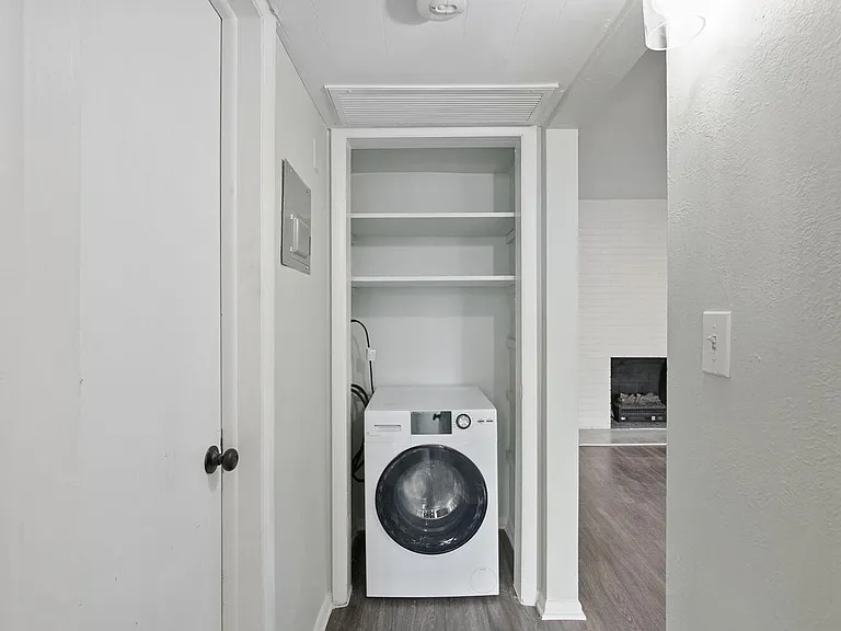 La Ronja Apartments — Photo 12
