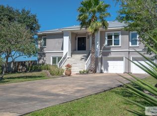 35077 Pelican Pointe Dr, Rio Hondo, TX 78583