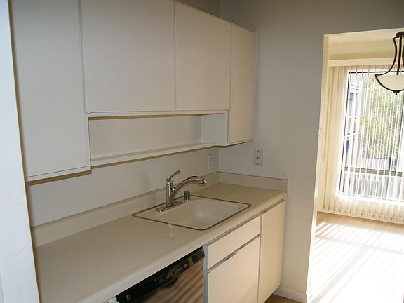 3rd image of 360 N Civic Dr APT 404