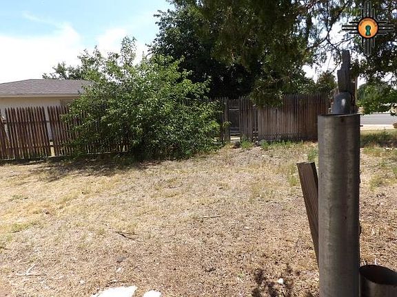 4th image of 1414 Chuckwagon Dr