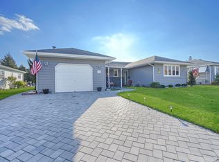 11 Georgetown Dr, Toms River, NJ 08757