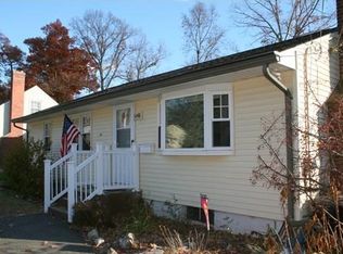 29 Hadley St, Springfield, MA 01118